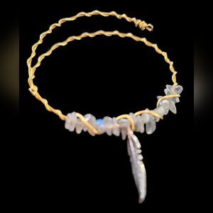 Labrodite Gemstones w/Feather Charm Extendable Bracelet